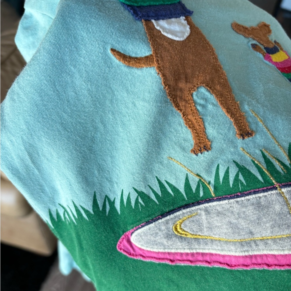 Mini Boden long sleeve appliqué jumping dogs shirt. Size 2-3 - Picture 7 of 15